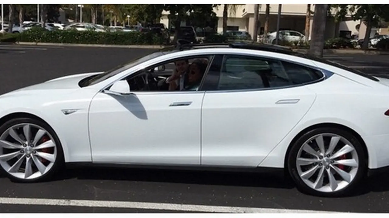 Tesla Model S