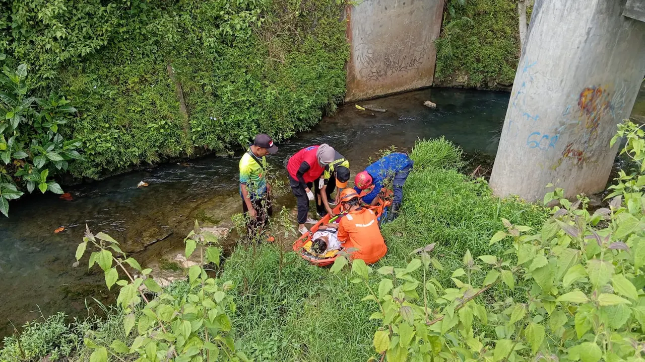 Siswa SD Terjatuh dari Jembatan Setinggi 3 Meter