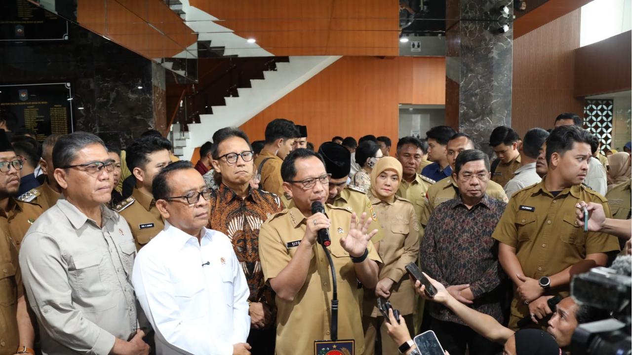 Mendagri Muhammad Tito Karnavian saat memimpin Forum 8 (Delapan) Gubernur Percepatan Eliminasi Tuberculosis (TBC)
