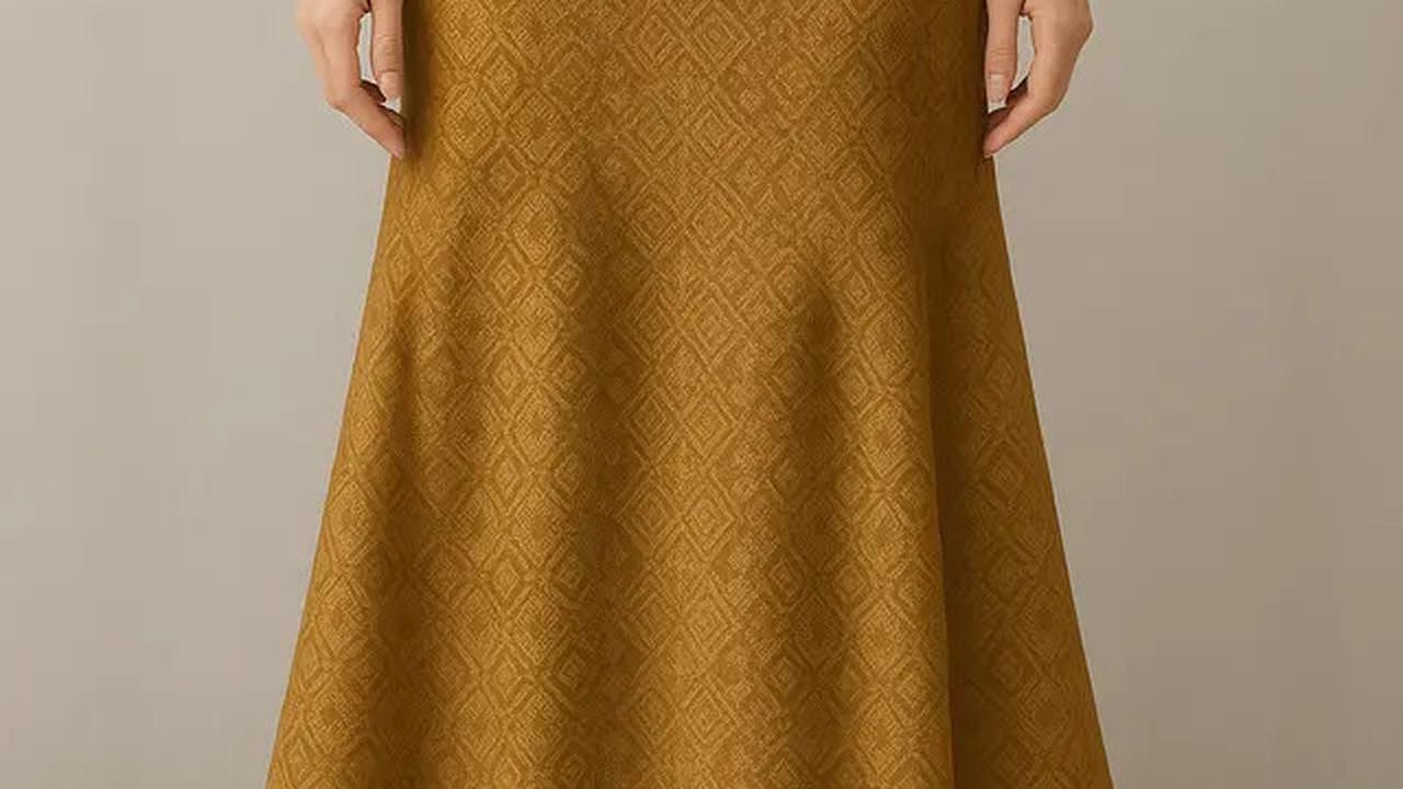 7 Model Bawahan Kebaya Brokat yang Timeless, Cocok Dipakai Seumur Hidup