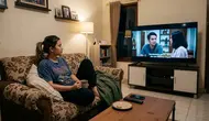 8 Alasan Psikologis Mengapa Seseorang Gemar Menonton Ulang Film yang Sama Berkali-kali