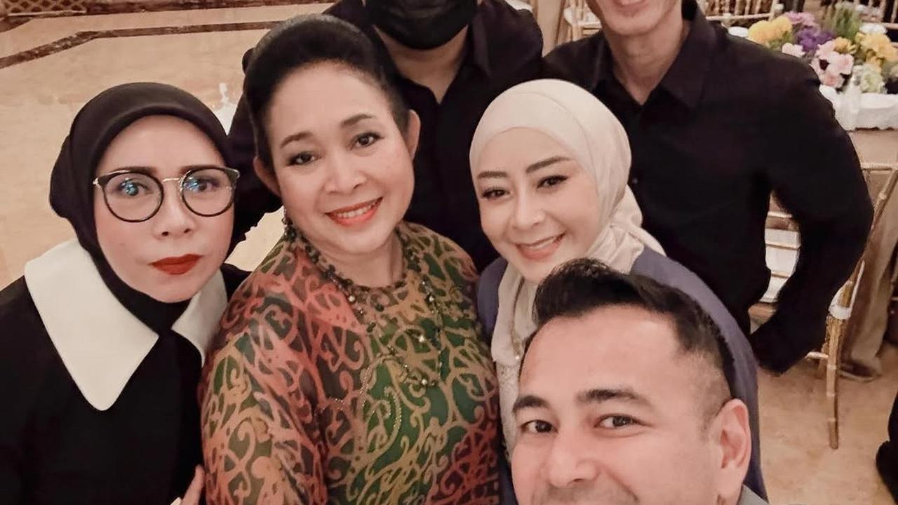Potret Momen Ulang Tahun Titiek Soeharto Dihadiri Prabowo Subianto, Sederet Artis Top Ikut Hadir Meriahkan Suasana