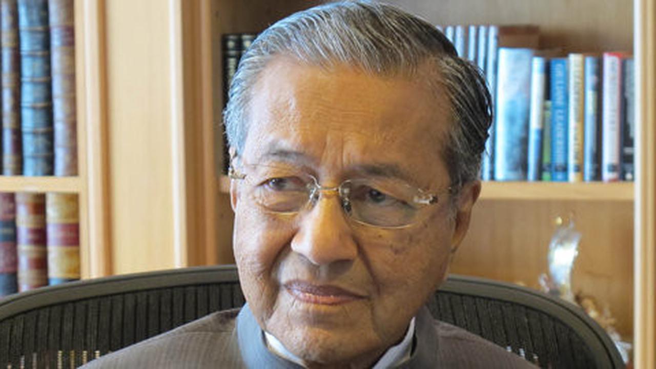 Mahathir: Demokrasi Malaysia mati di bawah kepemimpinan Najib Razak