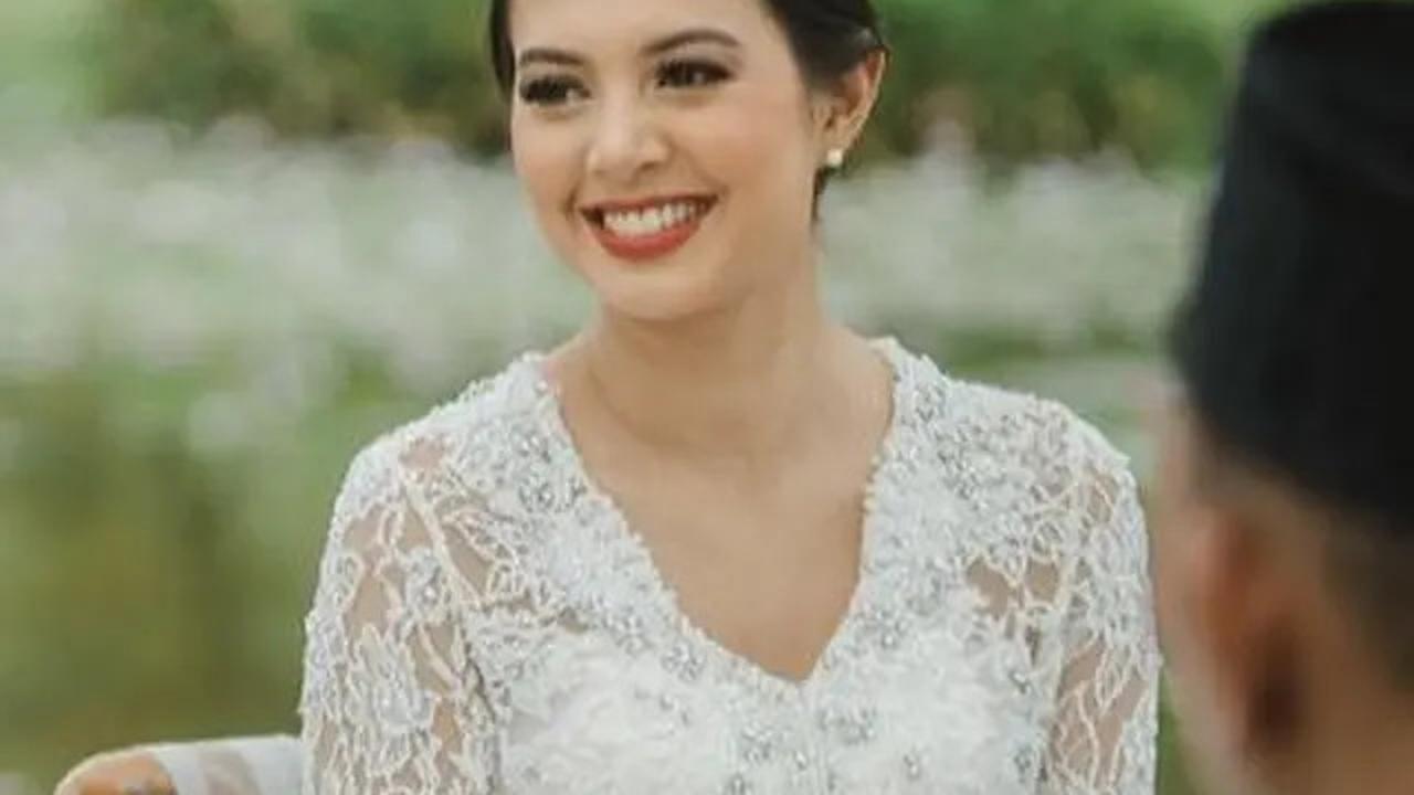 Gaya Kebaya Putih Ala Artis yang Menjadi Inspirasi Fashion, dari Mahalini hingga Sarah Menzel