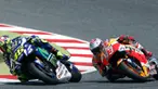 Duel sengit yang berlangsung pada 3 lap terakhir antara Valentino Rossi vs Marc Marquez pada MotoGP Catalunya, Minggu (5/6/2016).