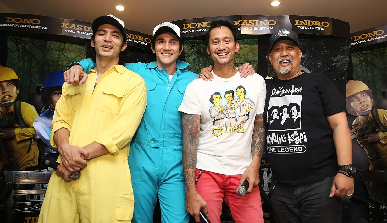 “Ada musibah yang dialami pasti sedih. Ketika dia pulang, hal pertama pasti bahagia, mensyukuri nikmat Allah. Saya pukul dia sekali, saya peluk dia, yang pasti dia tau maksud saya. Saya sayang semua," tandas Indro Warkop. (Bambang E.Ros/Bintang.com)