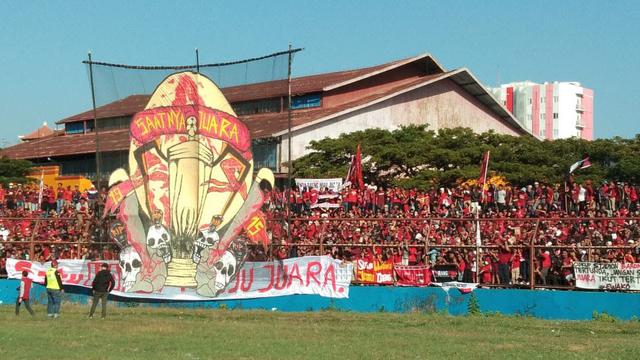 Suporter PSM Makassar