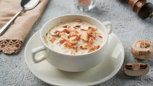 Seporsi Cream Soup Rasa Ayam Bisa Menjadi Menu Sarapan yang Bernutrisi