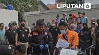 Rekonstruksi kasus pembunuhan disertai mutilasi dengan tersangka Saefullah di Cipayung, Depok, mengungkap sejumlah fakta baru. Polisi memperagakan 30 adegan utama dengan sekitar 51 subadegan.

Dari rekonstruksi, penyidik menemukan bahwa Saefullah diduga mencari korban melalui aplikasi Hornet sebe...