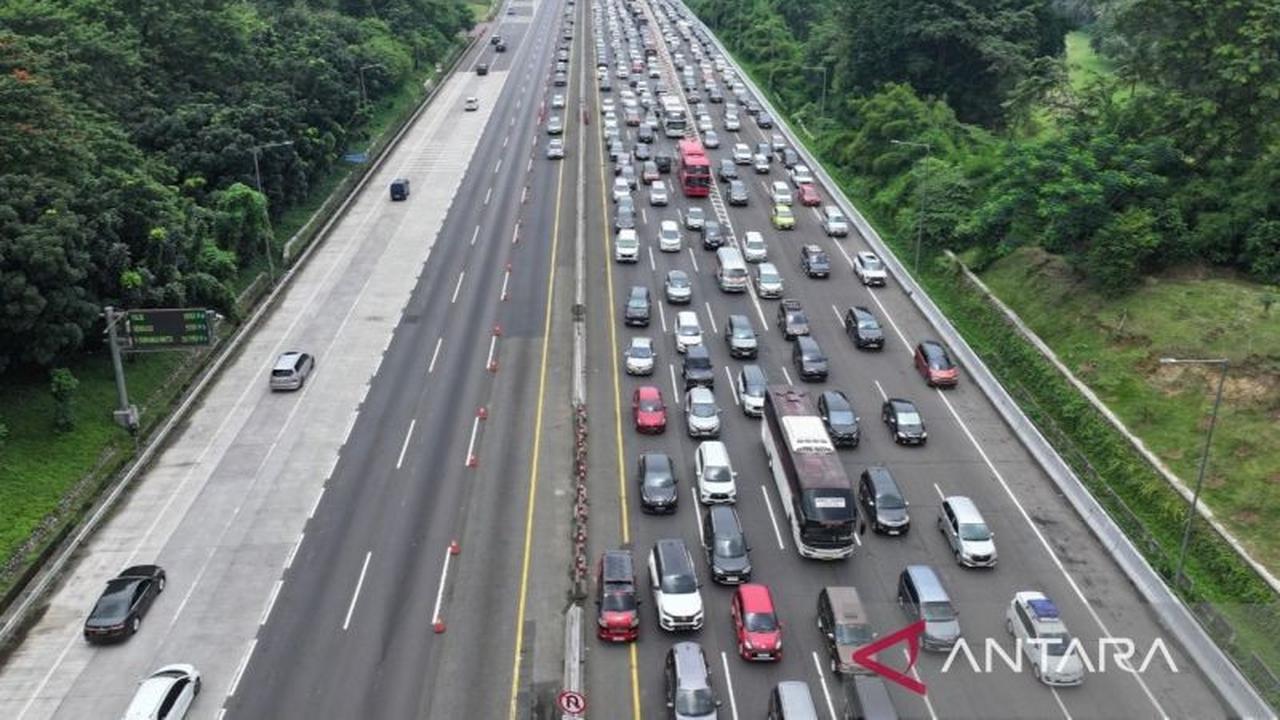 Mobilitas Kendaraan MBZ Melandai H-1 Idul Fitri 1447 H, Jasa Marga Catat Penurunan Lalu Lintas