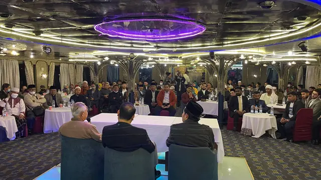 Wakil Ketua Umum Dewan Masjid Indonesia (DMI), Syafruddin Kambo, bertemu perwakilan mahasiswa di Mesir.