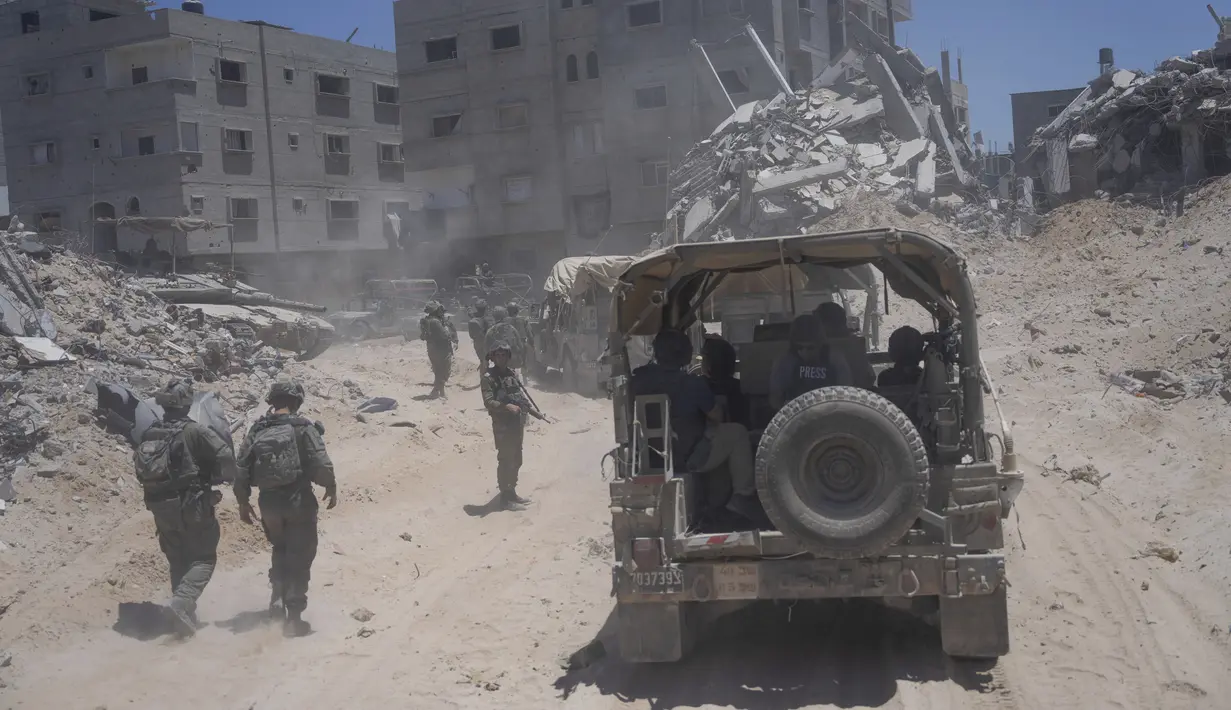 Israel mengatakan mereka hampir mengalahkan pasukan Hamas di Rafah – sebuah wilayah yang diidentifikasi awal tahun ini sebagai benteng terakhir kelompok pejuang tersebut di Gaza. (AP Photo/Ohad Zwigenberg, Pool)
