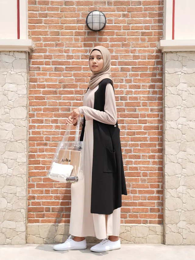 Pakaian muslim dari brand lokal Aeesha yang mudah dipadupadankan/dok. Aeesha