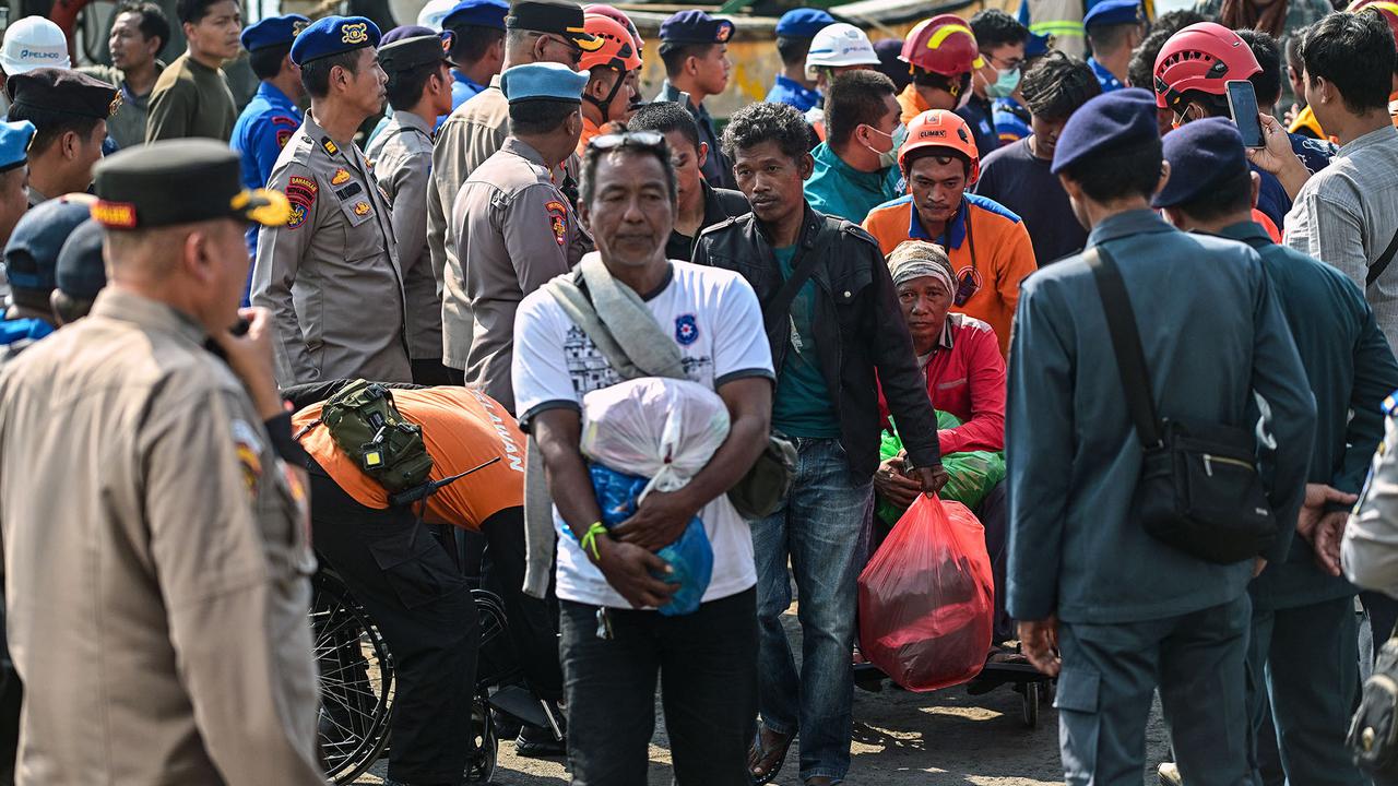 Korban Kebakaran KM Mutiara Sentosa II Tiba di Surabaya