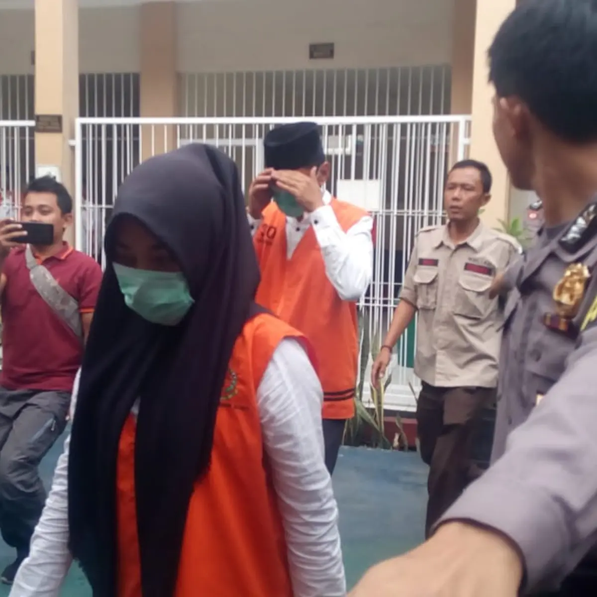 Nyanyian' Pelaku Video Mesum Vina Garut dalam Persidangan - Regional  Liputan6.com