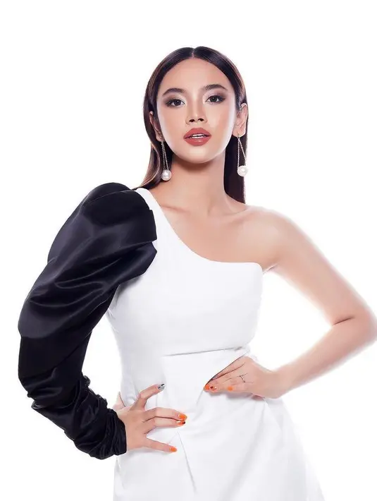 Juara Indonesian Idol 2020 itu berhasil masuk di urutan ke-8 The 100 Most Beautiful Faces of 2021. Peringkat Lyodra lebih tinggi dari Jennie Blackpink dan Rose Blackpink. (Instagram/lyodraofficial).