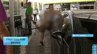 Wanita Berbikini Dapat Bensin Gratis di Tempat Ini