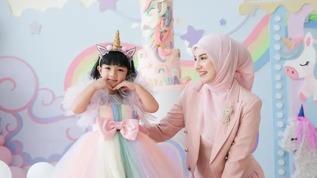 Potret Irish Bella Rayakan Ultah ke-3 Amala/Instagram @_irishbella_