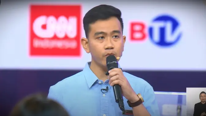 <p>Calon Wakil Presiden Gibran Rakabuming Raka di arena debat cawapres perdana di JCC Senayan, Jakarta, Jumat (22/12/2023). (Foto: Tangkapan layar dari Youtube KPU).</p>