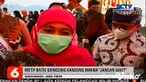 Dalam ajang East Java Fashion Harmony 2020. Kali ini batik gringsing mendominasi busana yang dikenakan oleh para model, Sabtu senja di Pantai Solong, Banyuwangi.