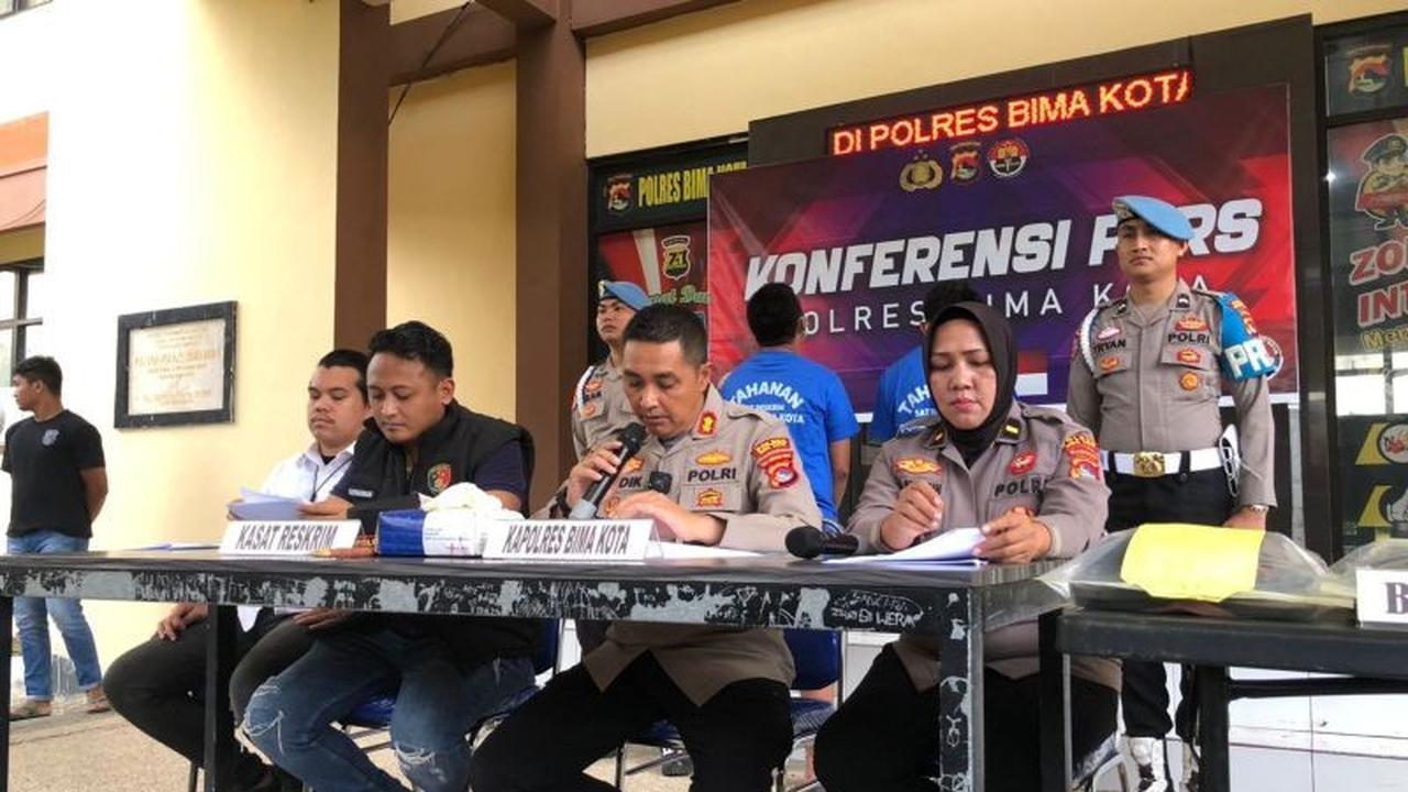 Terungkap! Kades Poja Tersangka Otak Pembakaran Kantor Inspektorat Bima, Dua Lainnya Ikut Ditahan
