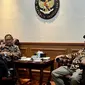 Ketua Dewan Pers Prof Azyumardi Azra bertemu dengan Menko Ppolhukam Mahfud Md. Pertemuan membahas polemik sejumlah pasal di RKHUP. (Istimewa)