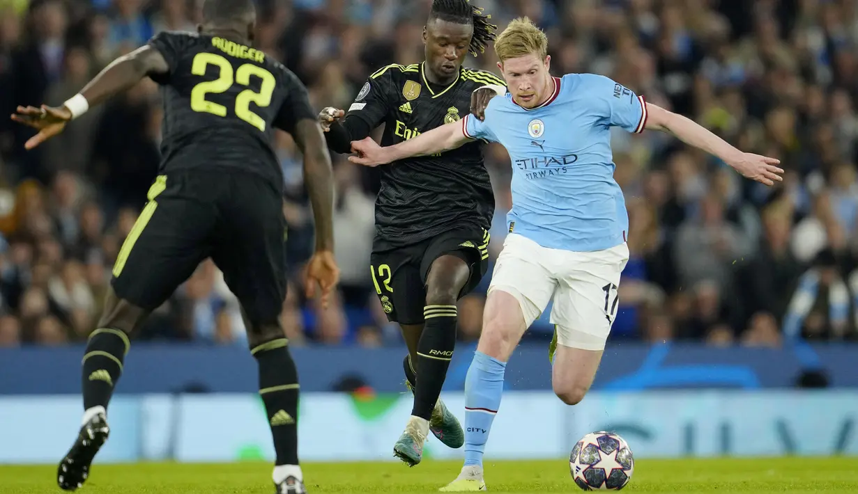 Pemain asal Belgia itu menjadi sutradara dari serangan-serangan yang dilancarkan City ke pertahanan Real Madrid. Kevin De Bruyne berperan langsung terhadap dua dari empat gol City ke gawang Madrid. (AP Photo/Jon Super)