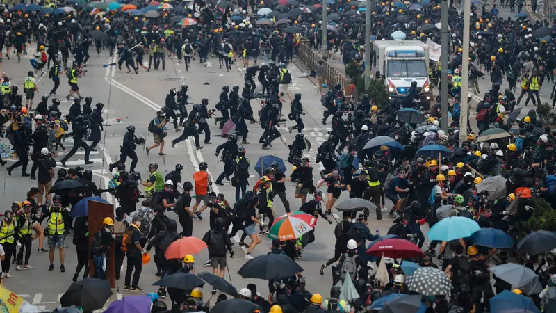 Jelang HUT China, Demo Hong Kong Kian Panas