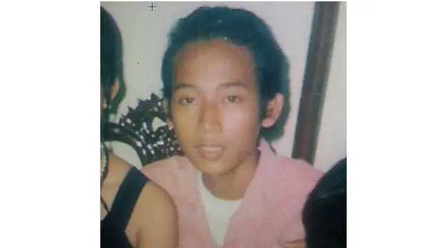 Denny Cagur saat masih muda dan belum menikah, ia terihat polos.