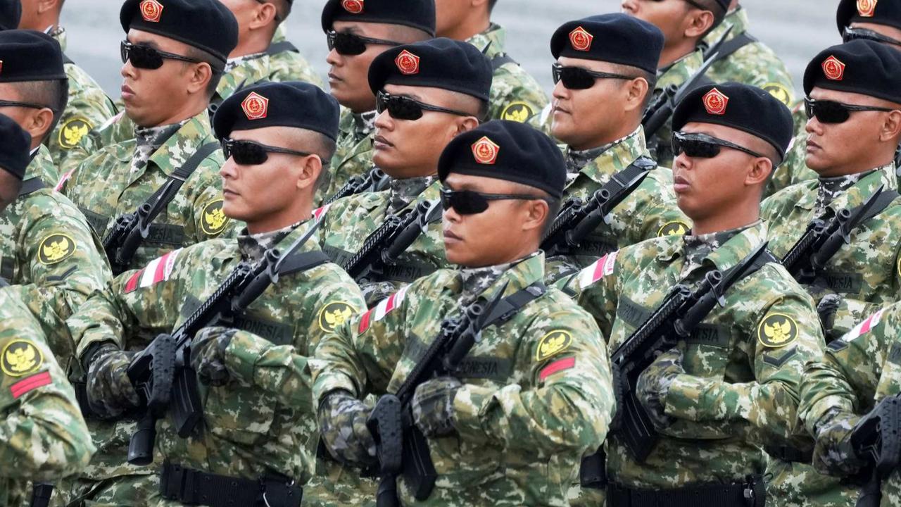 VIDEO: Langkah Gagah TNI Getarkan Paris, Pimpin Defile Tentara Prancis Hingga Didit Rekam Bangga