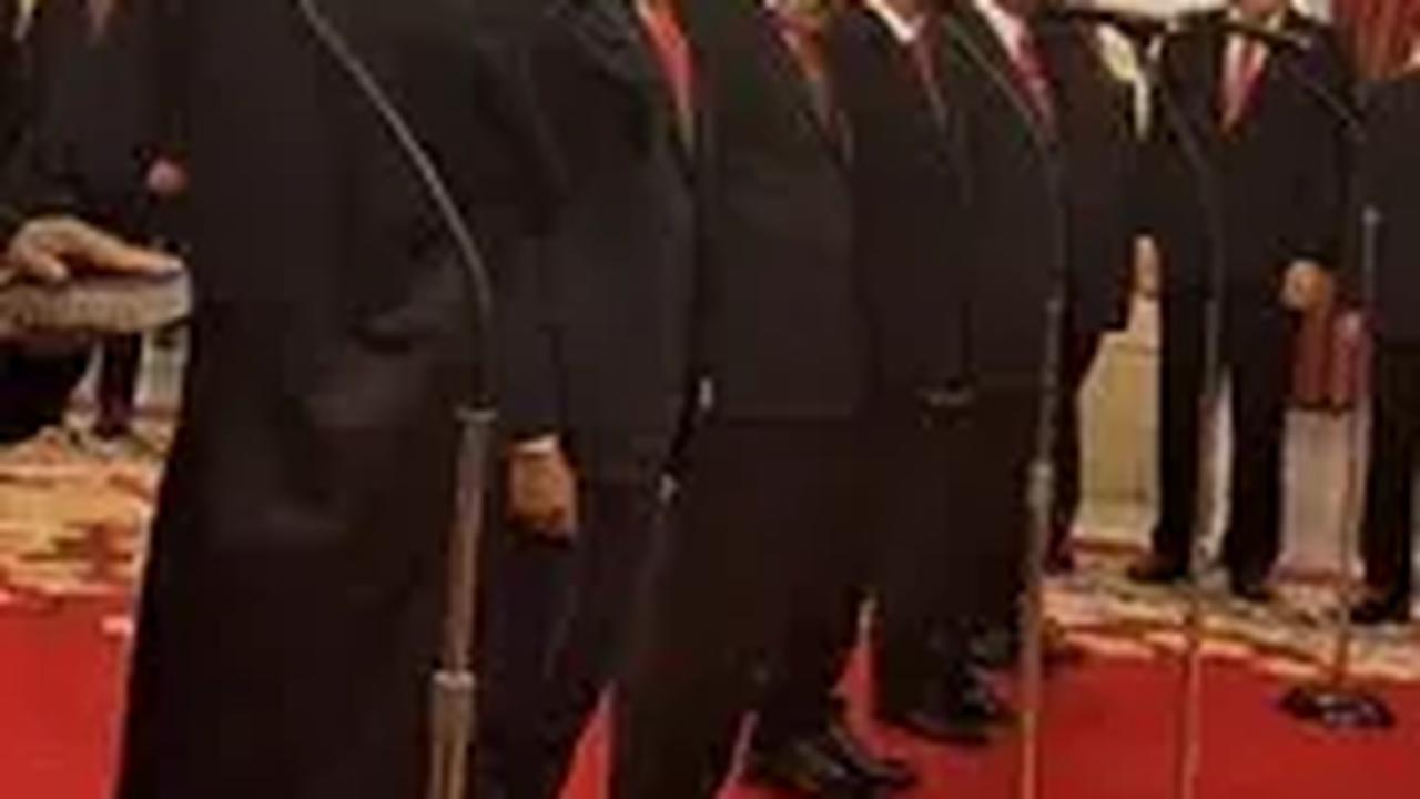 VIDEO: Momen Jokowi Lantik Menteri & Wakil Menteri Baru di Istana, Berikut Daftar Lengkapnya