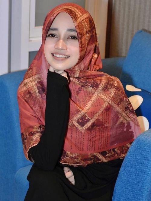 Bir guruh qoshiq külot porno video