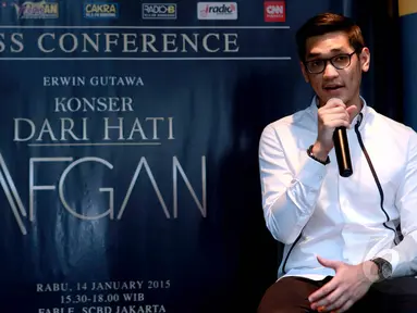 Penyanyi Afgan saat jumpa pers Konser Dari Hati di, kawasan SCBD, Jakarta, Rabu (14/1/2015). (Liputan6.com/Faisal R Syam)