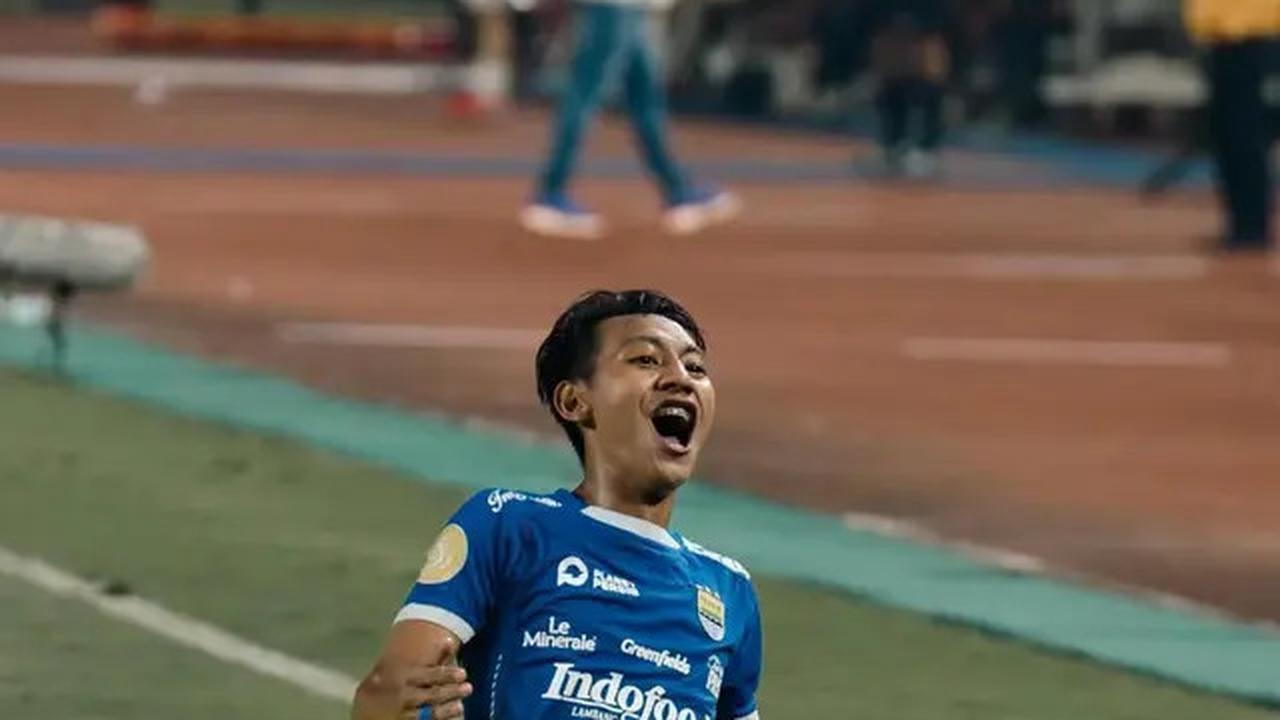 Jadi Local Hero, Persib Resmi Perpanjang Kontrak Beckham Putra hingga Tahun 2028