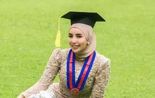 7 Potret Anggun Nurul Kamaria Istri Angga Wijaya yang Baru Lulus Jadi Sarjana