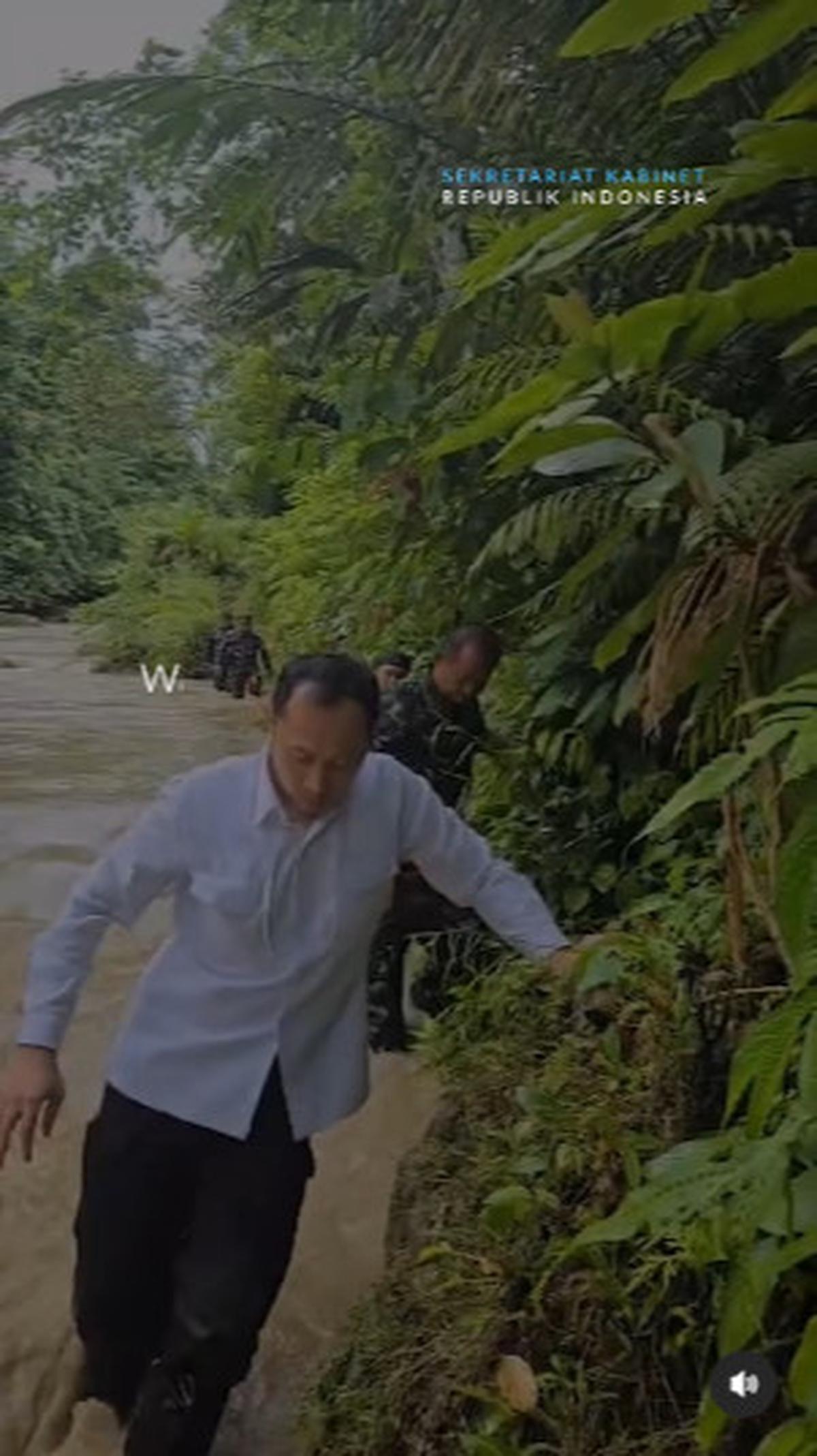 Cepat Tanggap Mayor Teddy Saat Dapat Laporan Tak Ada Guru di SD Negeri Nias, Langsung Kirim Pasukan