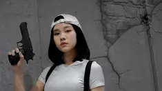 Mengikuti jejak sang kakak, Jess No Limit, Jessica Jane sering mengajak penggemarnya untuk nge-game bareng. Tak heran jika fansnya banyak dari kalangan gamer.(Liputan6.com/IG/@jessicajane99)