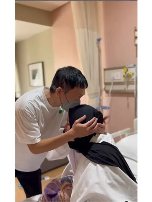 Ingin Tubuh Ideal, Ini 6 Momen Detik-Detik Melly Goeslaw Jalani Operasi Bariatric