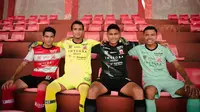 Tak Banyak Perubahan, Jersey Baru Madura United Dibanderol Rp300 Ribu