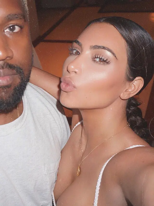 [Bintang] Kim Kardashian