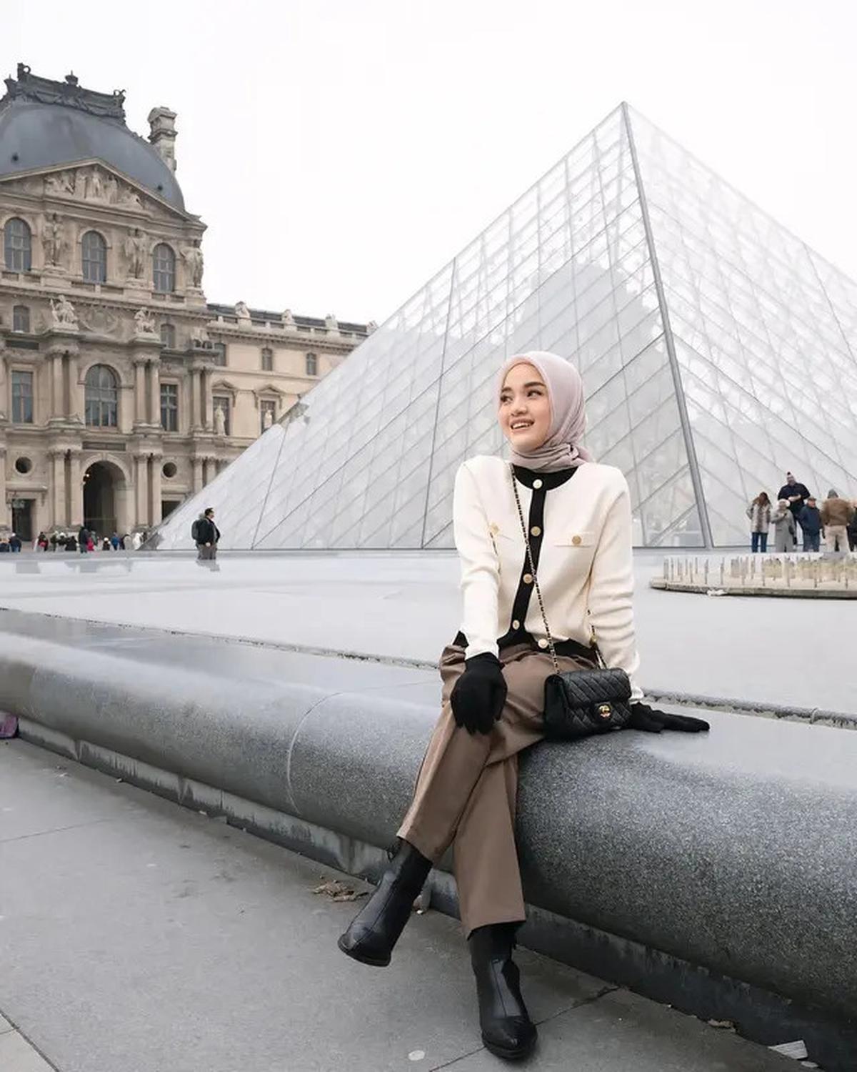 Potret Diandra Marsha, Selebgram Cantik Sepupu El Rumi yang Jarang Tersorot