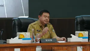 Sekjen Kemendagri Minta Pemda Turun ke Pasar Jaga Stabilitas Harga