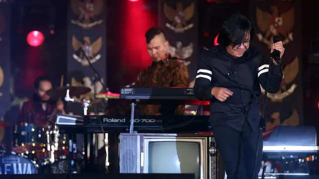 [Bintang] DEWA 19 Konser di DPR