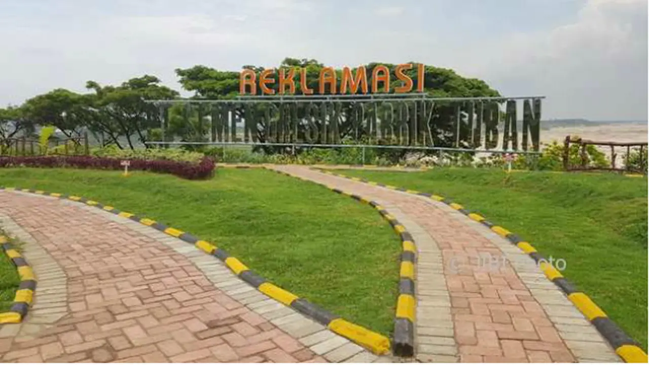 Lahan Eks Tambang Batu Kapur "Disulap" Jadi Taman Bukit Daun