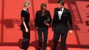 Kedua pasangan biseksual Kristen Stewart dan Alicia Cargile begitu kompak ketika menghadiri Festival Film Cannes. (AFP/Bintang.com)