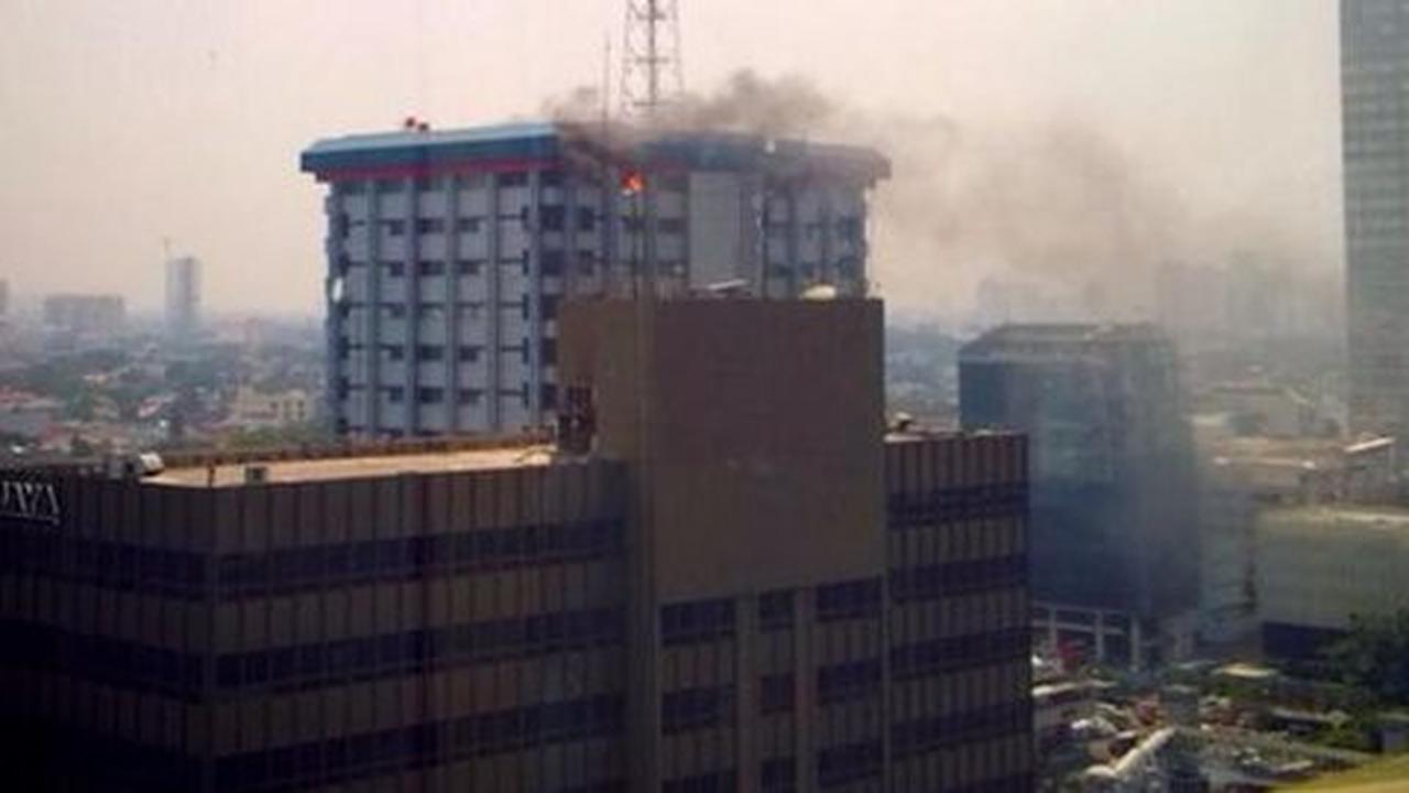 Api di Gedung Sarinah dari tempat karaoke milik Ahmad Dhani