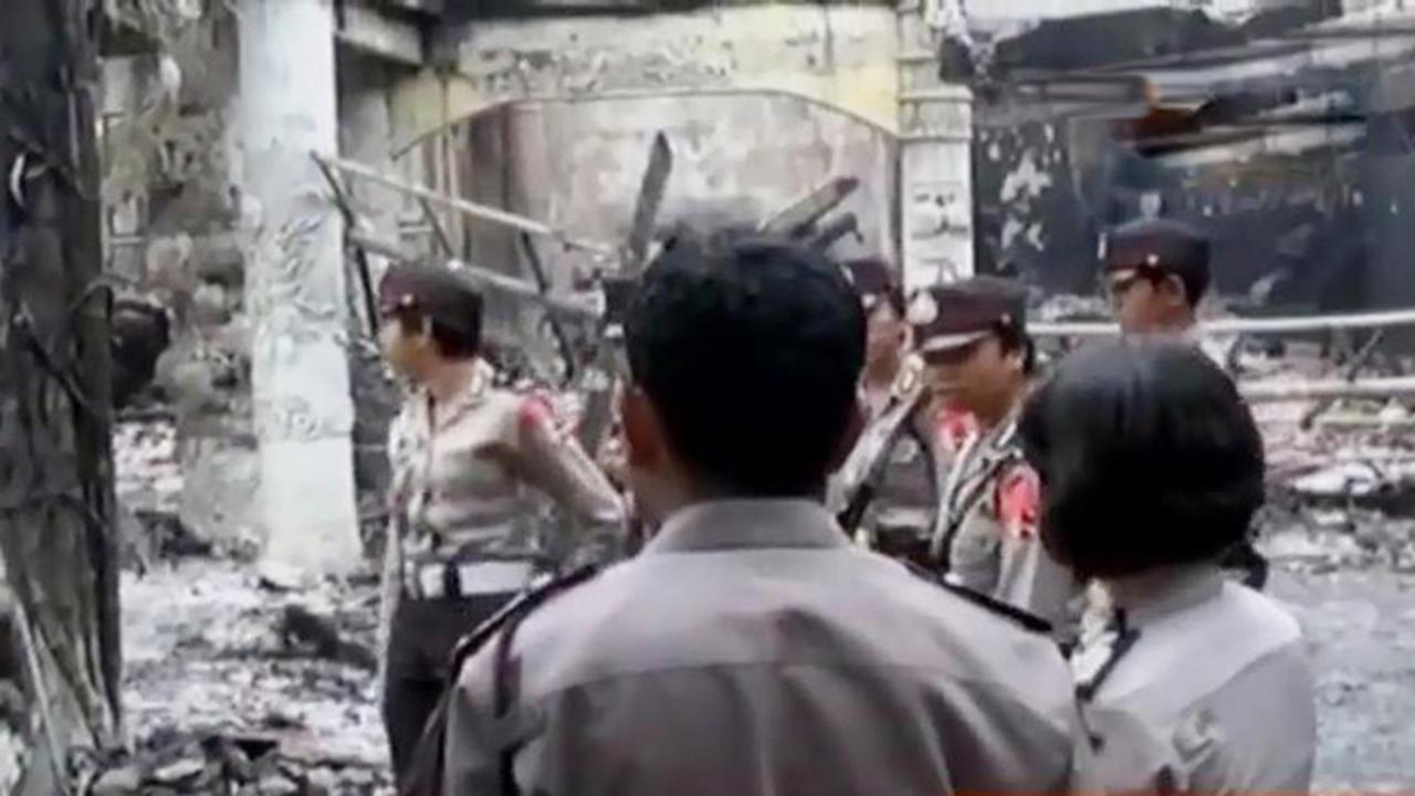 VIDEO: Polisi Selidiki Kebakaran Wihara di Tangerang