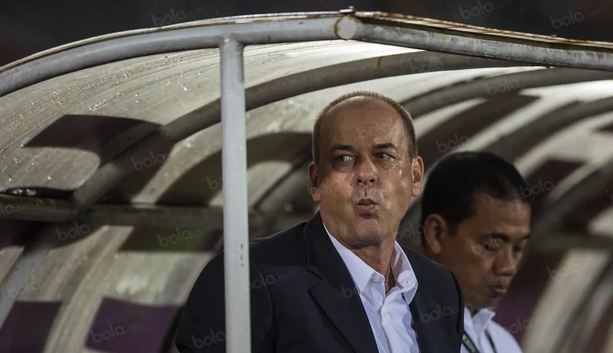 Hans Peter Schaller melatih Bali United menggantikan posisi yang ditinggalkan oleh Indra Sjafri. (Bola.com/Vitalis Yogi Trisna)