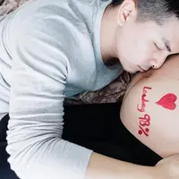 Pasangan yang selalu tampil romantis disetiap kesempatan, Glenn Alinskie dan Chelsea Olivia tengah menanti kehadiran sang jabang bayi yang masih dalam kandungan. (dok. Instagram)