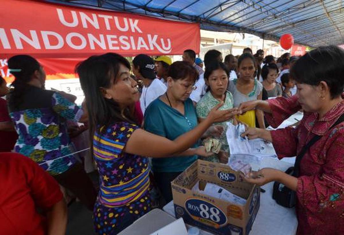 Dahlan Iskan gelar pasar murah